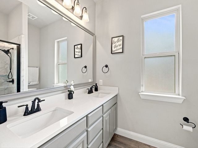 128 Paradise Oaks Court, Paradise, TX 76073
