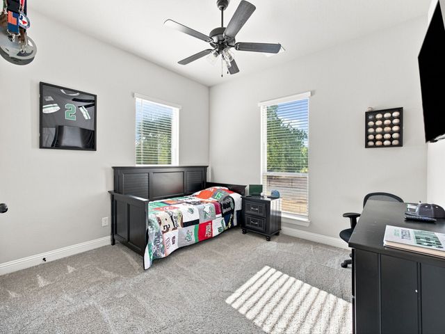 128 Paradise Oaks Court, Paradise, TX 76073