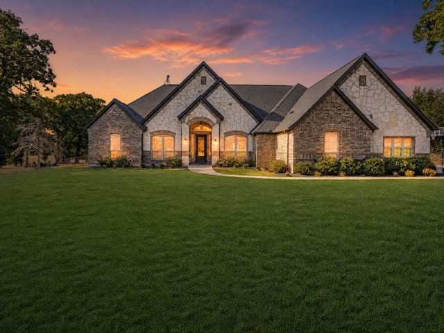 128 Paradise Oaks Court, Paradise, TX 76073