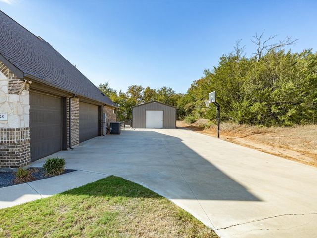 128 Paradise Oaks Court, Paradise, TX 76073