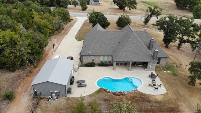 128 Paradise Oaks Court, Paradise, TX 76073
