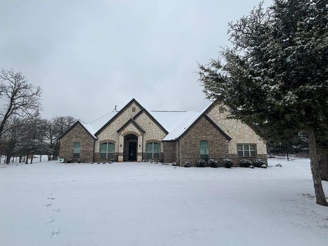128 Paradise Oaks Court, Paradise, TX 76073
