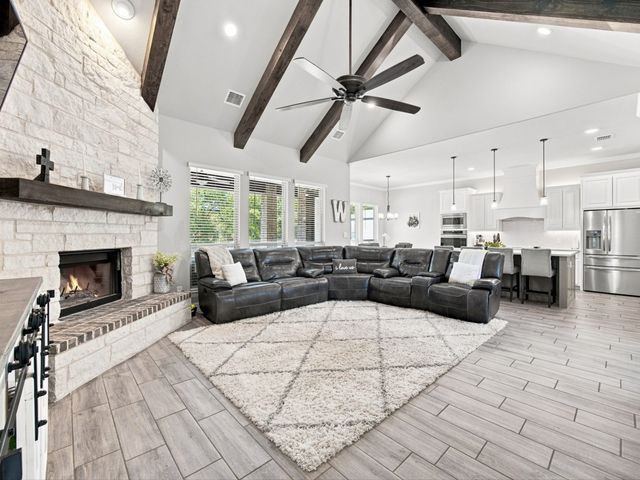128 Paradise Oaks Court, Paradise, TX 76073