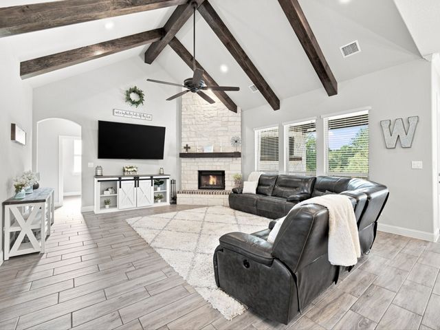 128 Paradise Oaks Court, Paradise, TX 76073