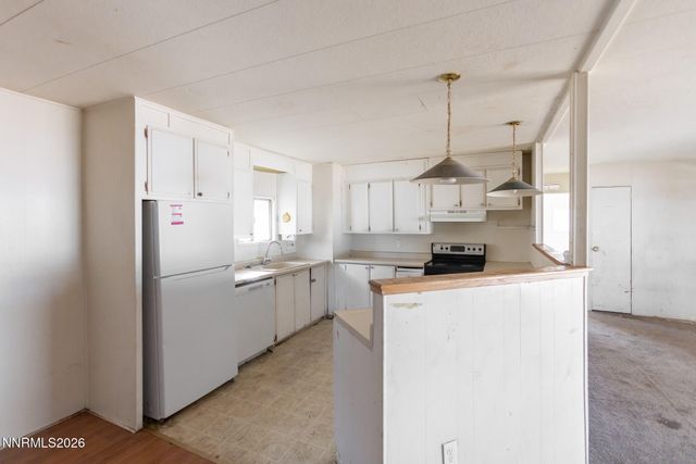 2325 Columbia Way, Carson City, NV 89706
