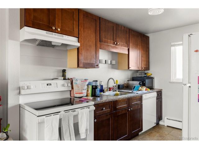 8967 W 54th Pl, Arvada, CO 80002