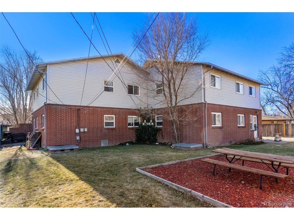 8967 W 54th Pl, Arvada, CO 80002