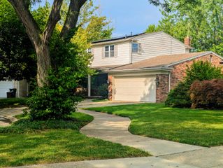 20519 Mauer Street, Saint Clair Shores City, MI 48080