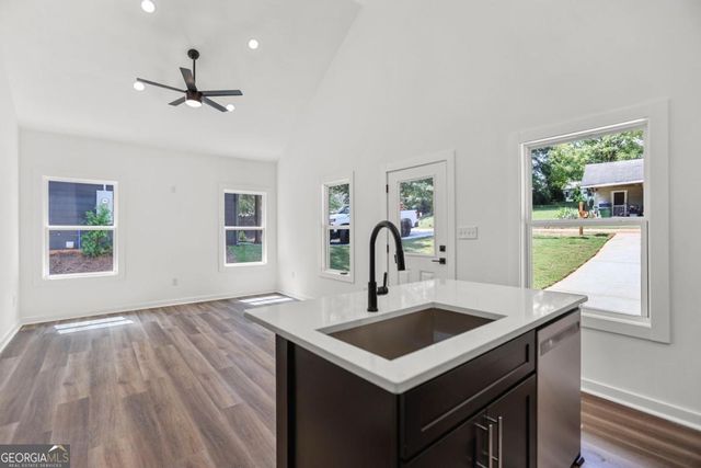 406 Poplar Street, Hogansville, GA 30230