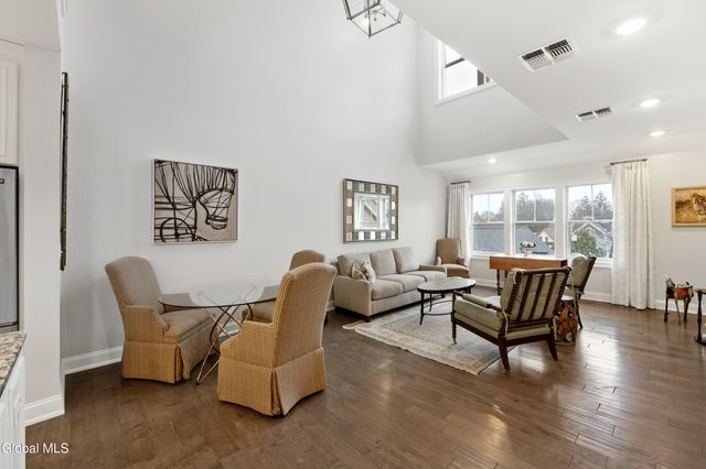 46 Union Avenue 303, Saratoga Springs, NY 12866