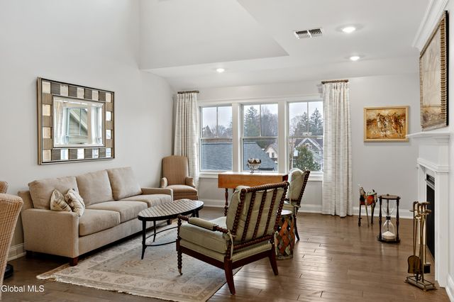 46 Union Avenue 303, Saratoga Springs, NY 12866