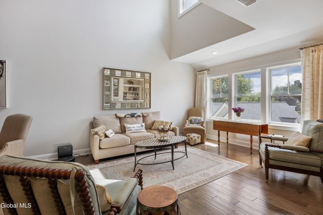 46 Union Avenue 303, Saratoga Springs, NY 12866