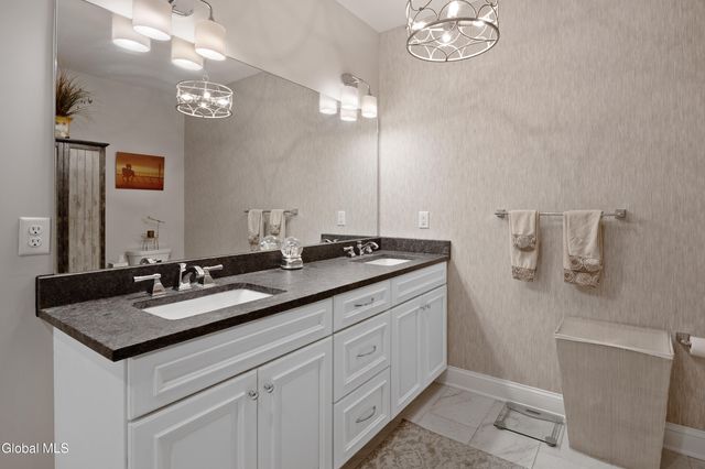 46 Union Avenue 303, Saratoga Springs, NY 12866