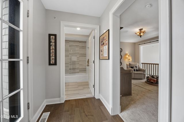 46 Union Avenue 303, Saratoga Springs, NY 12866