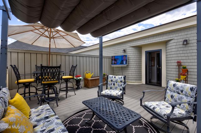 46 Union Avenue 303, Saratoga Springs, NY 12866
