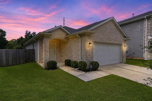 10707 Catclaw Court, Tomball, TX 77375