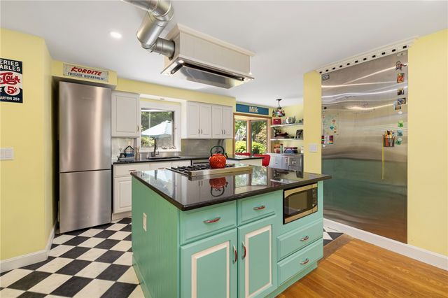 34 Terrace Drive, East Greenwich, RI 02818
