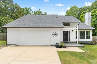 5069 Guernsey Rd, Pace, FL 32571