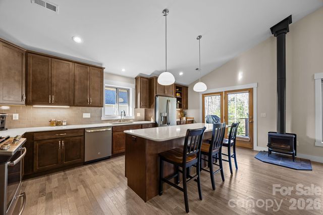 19 Dunsmore Avenue, Black Mountain, NC 28711