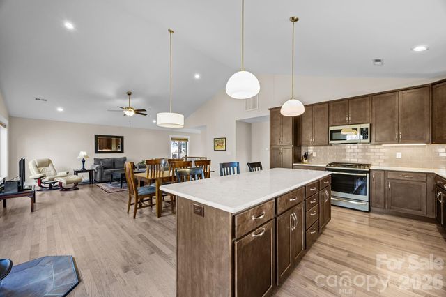 19 Dunsmore Avenue, Black Mountain, NC 28711