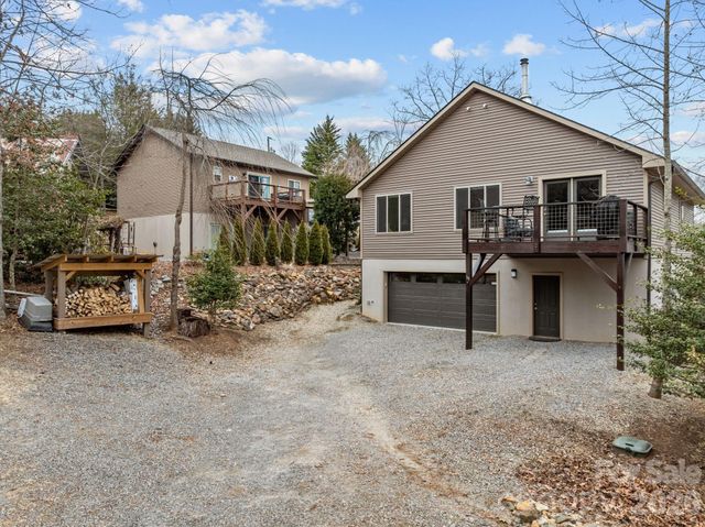 19 Dunsmore Avenue, Black Mountain, NC 28711