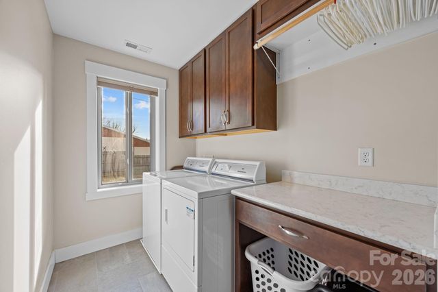 19 Dunsmore Avenue, Black Mountain, NC 28711