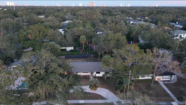 2604 S WEST SHORE BOULEVARD, Tampa, FL 33629