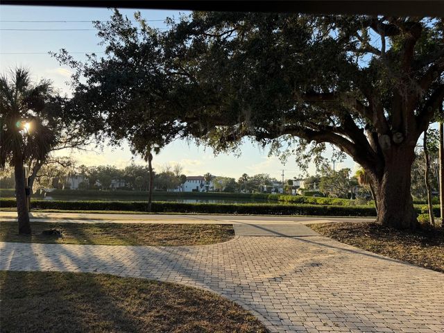 2604 S WEST SHORE BOULEVARD, Tampa, FL 33629