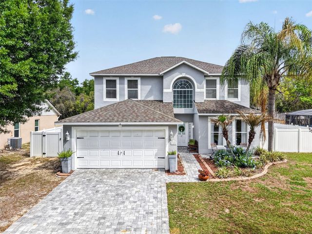 359 PEBBLE COURT, Minneola, FL 34715