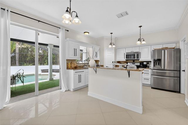 359 PEBBLE COURT, Minneola, FL 34715