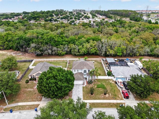 359 PEBBLE COURT, Minneola, FL 34715