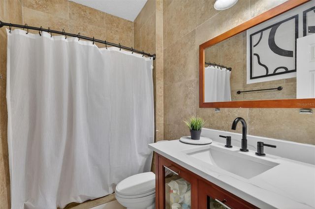 359 PEBBLE COURT, Minneola, FL 34715