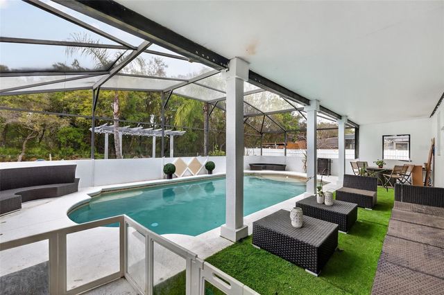 359 PEBBLE COURT, Minneola, FL 34715