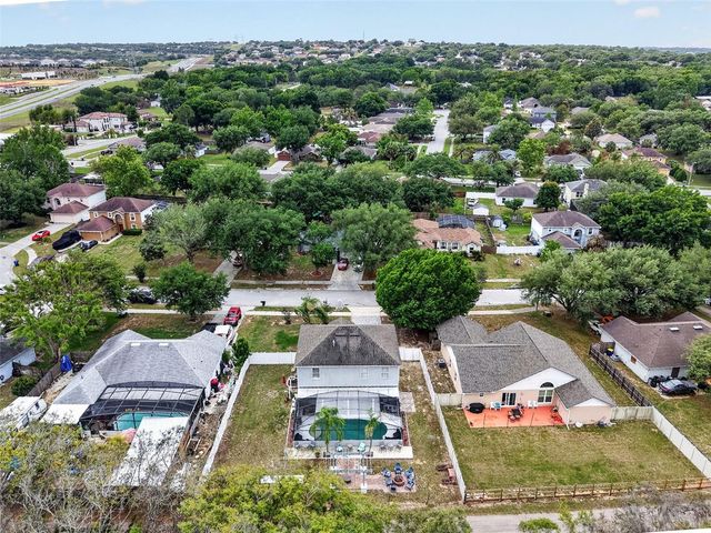 359 PEBBLE COURT, Minneola, FL 34715