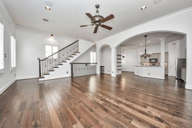 710 Jackson Hill Street, Houston, TX 77007