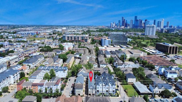 710 Jackson Hill Street, Houston, TX 77007