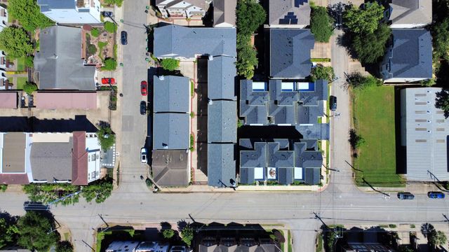 710 Jackson Hill Street, Houston, TX 77007