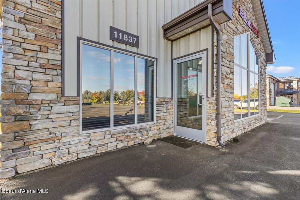 11837 N TRACEY RD, Hayden, ID 83835 photo 4