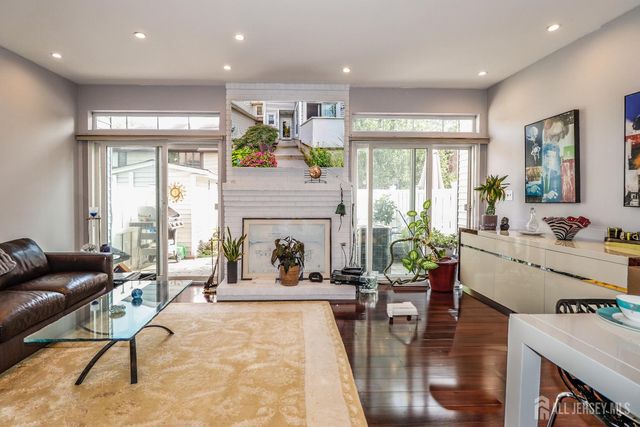 11 Borelle Square, Sayreville, NJ 08859