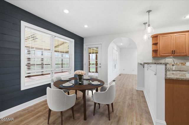 3217 Sandpiper Court, Kodak, TN 37764