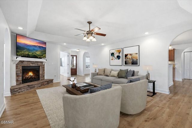 3217 Sandpiper Court, Kodak, TN 37764