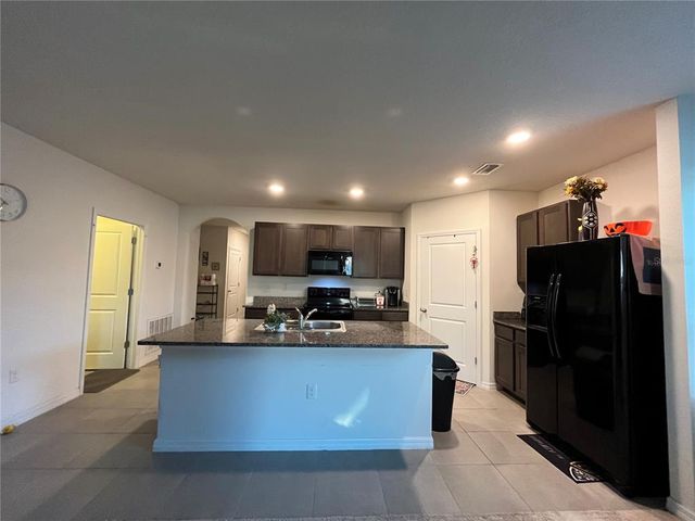 9832 WARM STONE STREET, Thonotosassa, FL 33592