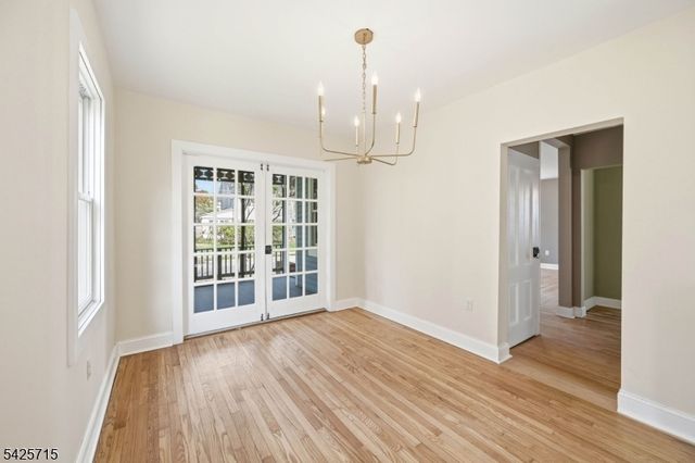 15 Maple Ave, Newton Town, NJ 07860