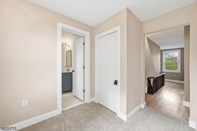 15 Maple Ave, Newton Town, NJ 07860