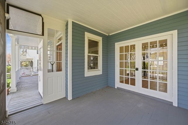 15 Maple Ave, Newton Town, NJ 07860