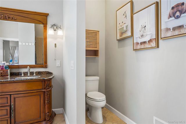 12 Leeside Road, Carmel, NY 10512