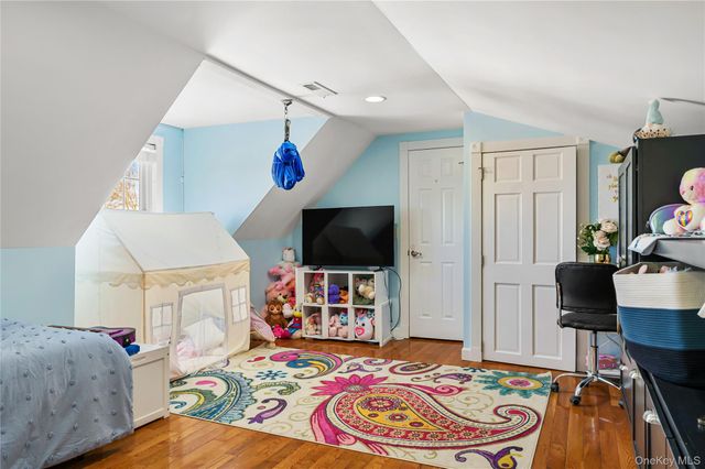 12 Leeside Road, Carmel, NY 10512