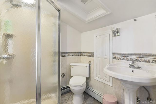 12 Leeside Road, Carmel, NY 10512