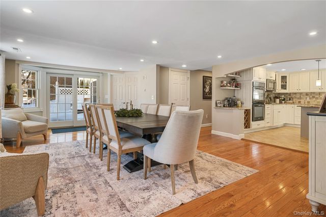 12 Leeside Road, Carmel, NY 10512