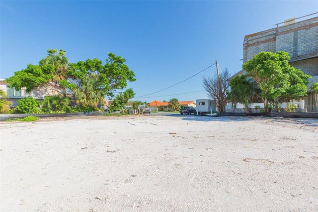 5400 ALOHA DRIVE, St Pete Beach, FL 33706